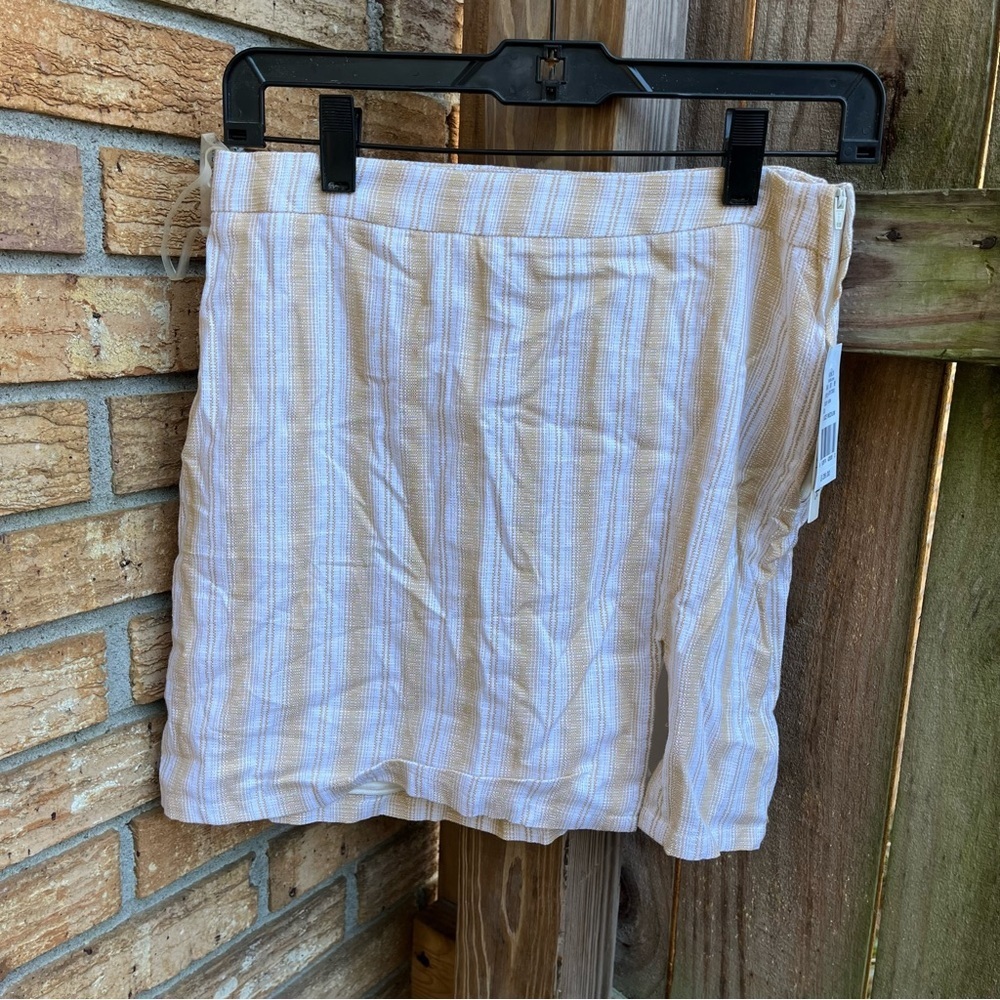 Kohl's Cream and Pale Yellow/Tan Striped Mini Skirt